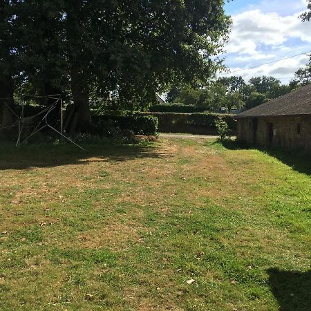 La Roulotte CHAINOUX Bains-sur-Oust Esterno foto