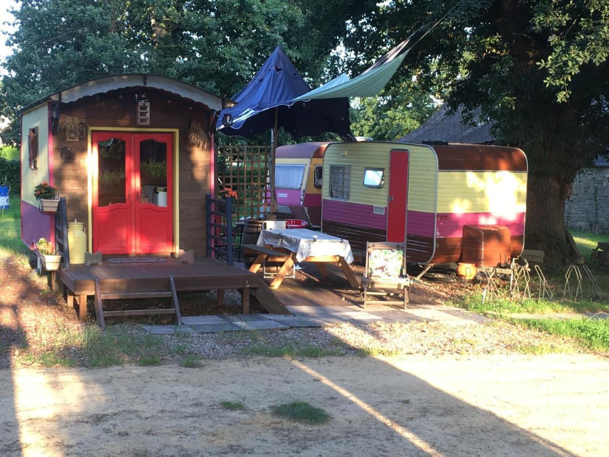 La Roulotte CHAINOUX Bains-sur-Oust Esterno foto