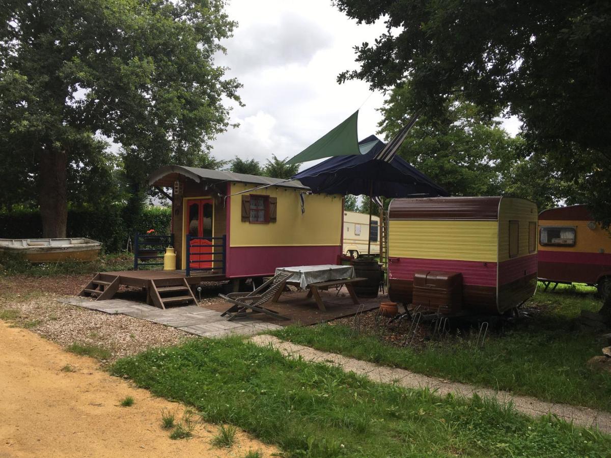 La Roulotte CHAINOUX Bains-sur-Oust Esterno foto