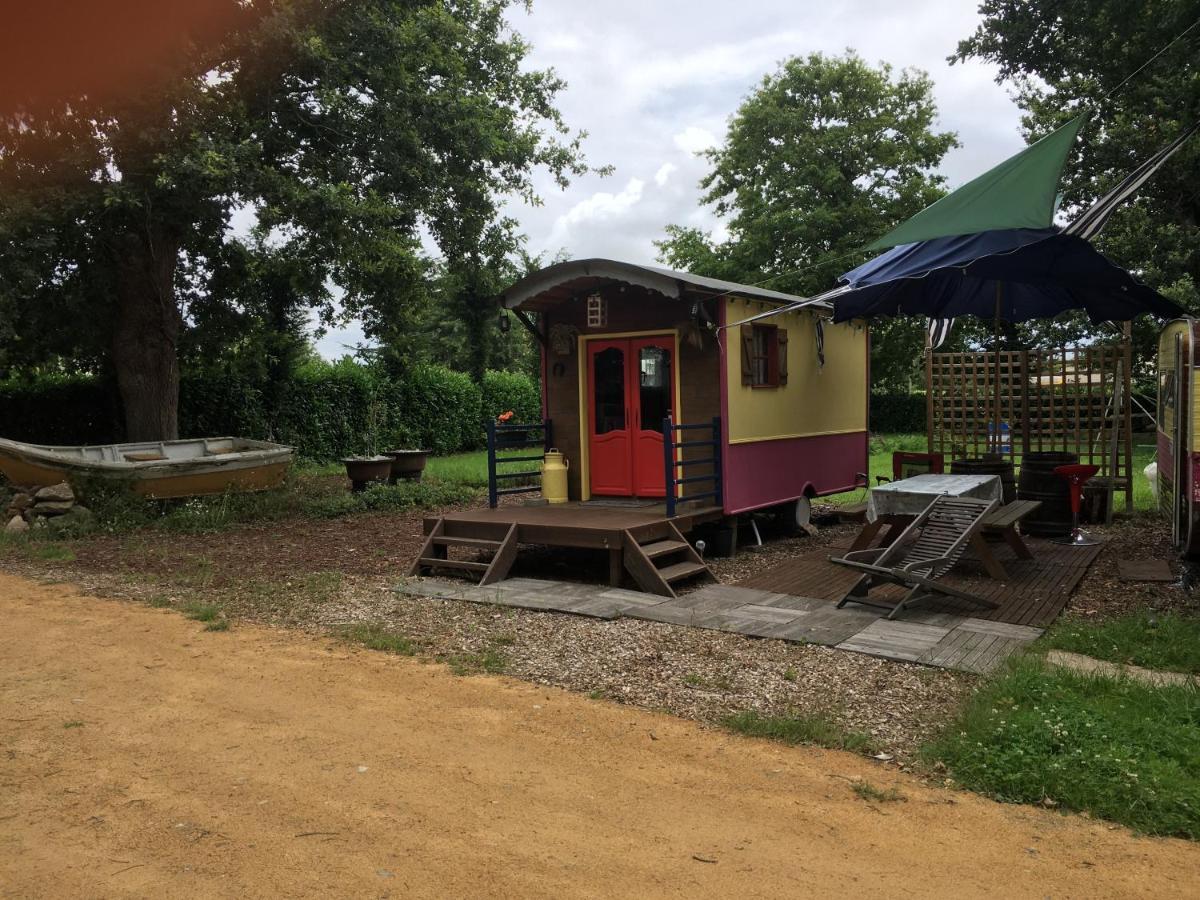 La Roulotte CHAINOUX Bains-sur-Oust Esterno foto